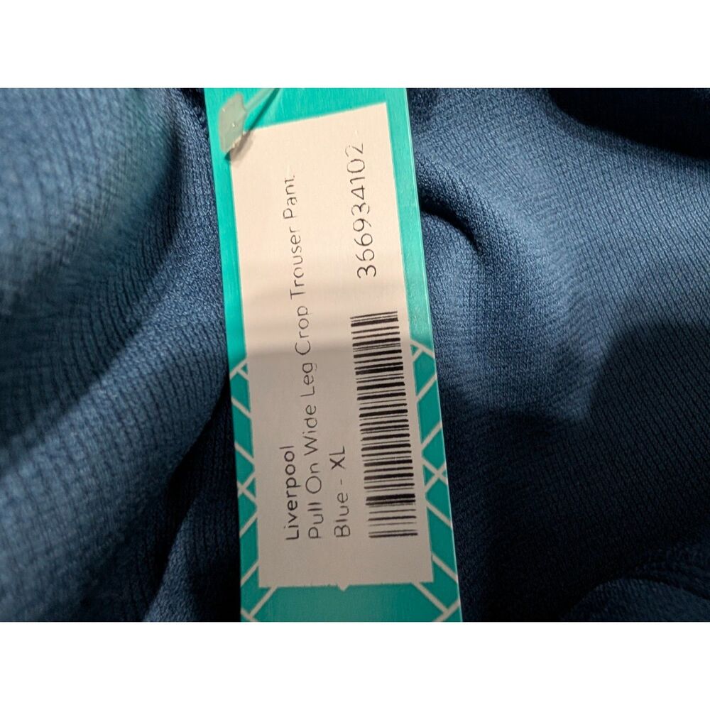 Liverpool LA Blue Velour Wide Leg Crop Pants XL NWT Pull On Cozy Loungewear - Picture 7 of 7